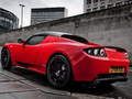 Igra Slide Tesla Roadster spletu