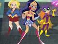 Igra Frenemies: DC Super Hero Girls spletu