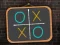 Igra Tic Tac Toe blackboard spletu
