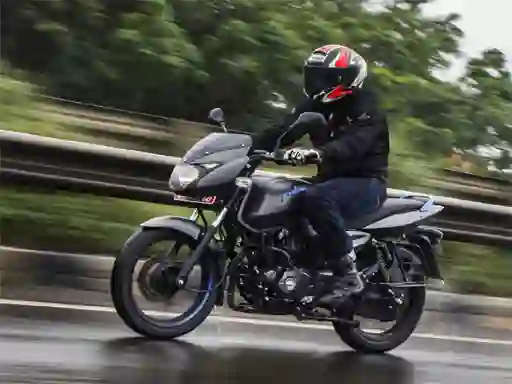 Igra Bajaj Pulsar 125 spletu