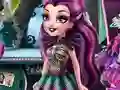 Igra Dark Queen Closet spletu