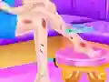 Igra Girl Bathroom Accident spletu