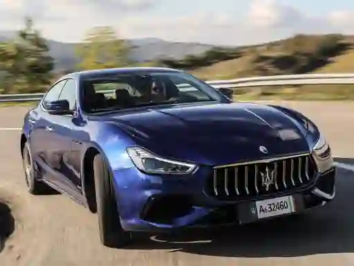 Igra Maserati Ghibli Hybrid Puzzle spletu