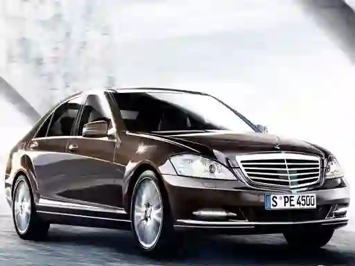 Igra Luxury Sedan Suzzle spletu