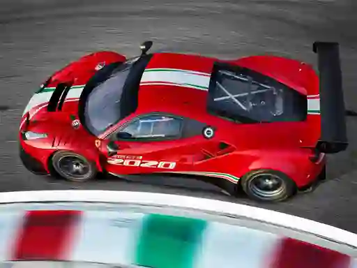 Igra Ferrari 488 GT3 Evo spletu
