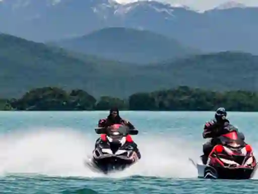 Igra Jetski Racing World spletu