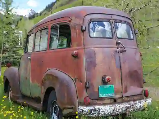 Igra Old Rusty Cars Differences 2 spletu