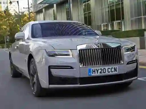 Igra Rolls-Roycs Ghost Slide spletu