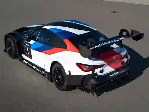 Igra BMW M4 GT3 Slide spletu