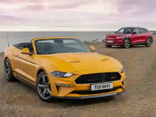 Igra Ford Mustang California Special Slide spletu