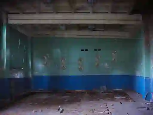 Igra Ghost Town Escape 3 Mirrored Dimension spletu